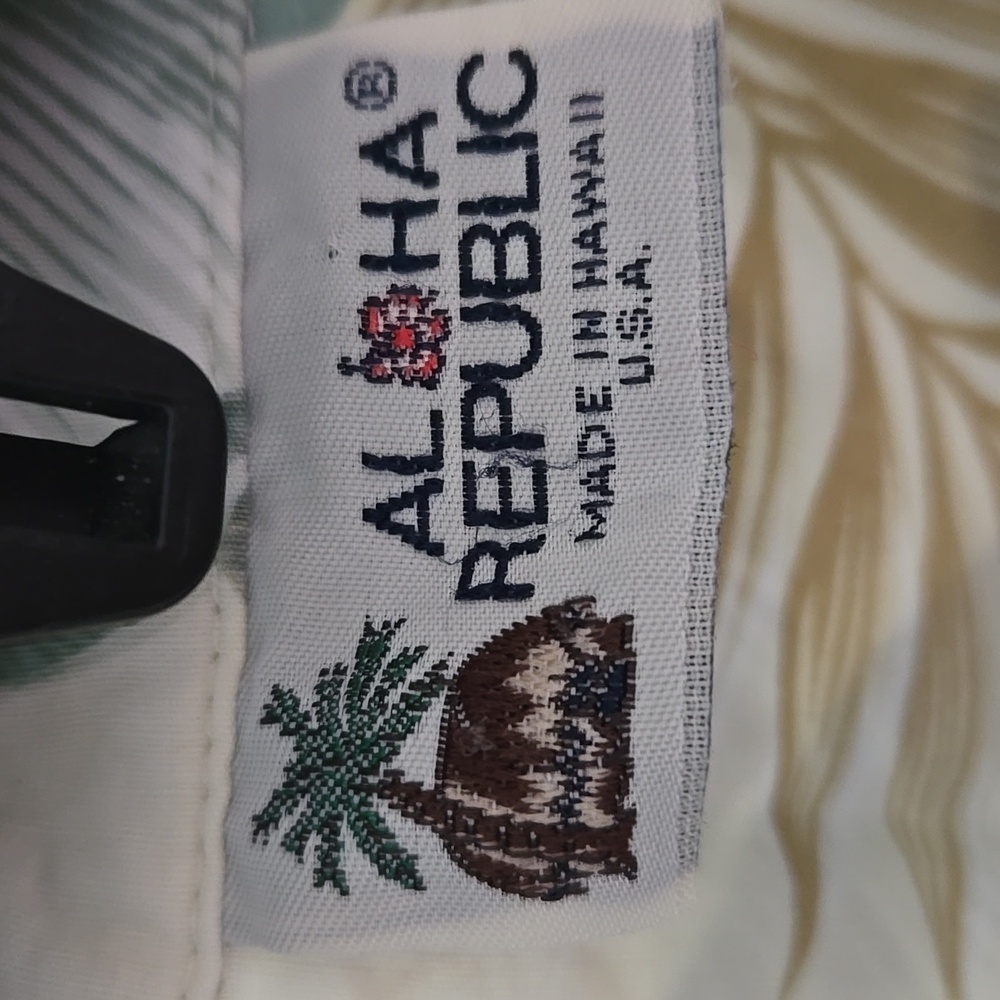 ALOHA REPUBLIC Tropical Leaf Shirt - Picture 4 of 9